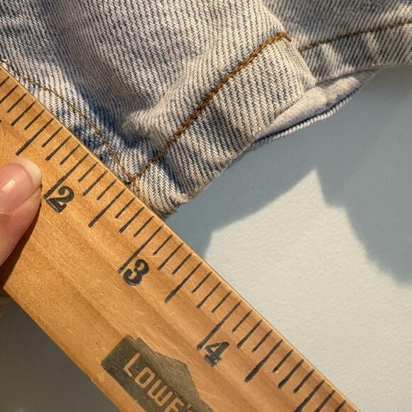 Vintage Levis 561 Shorts Womens 12 Light Wash Denim High Rise Loose Fit USA 90s - Picture 10 of 14